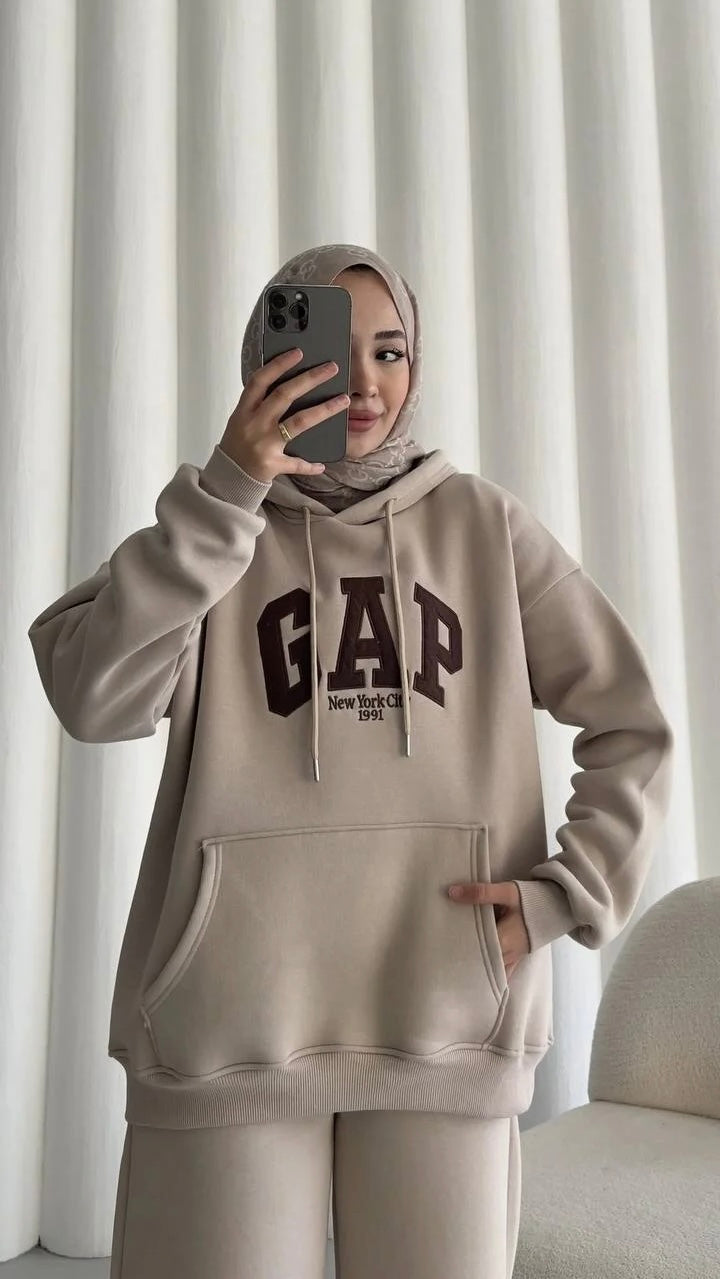 طقم ملابس GAP محتشم