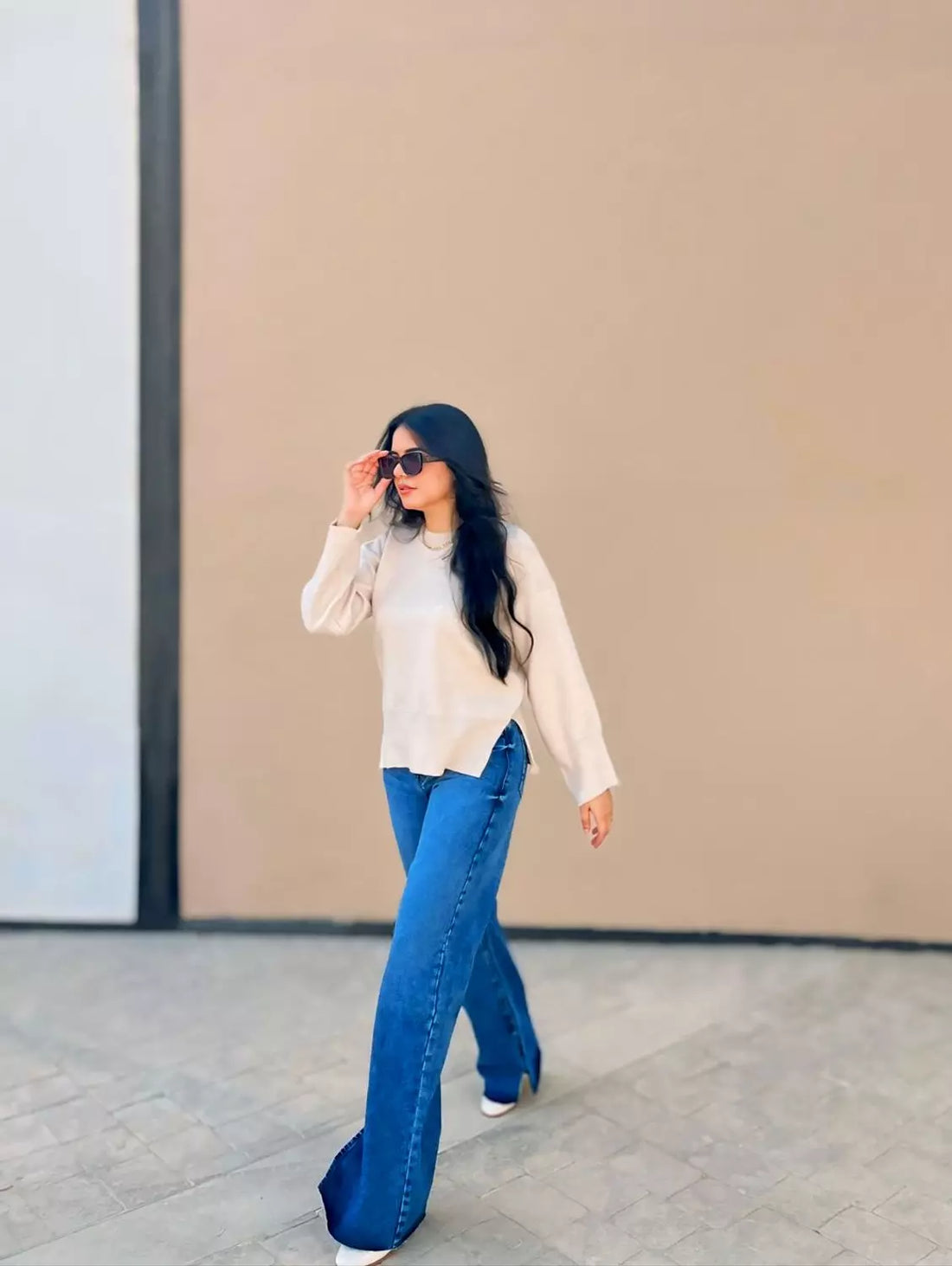 Straight Leg - Split Side